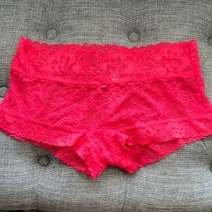 VICTORIA’S SECRET. NWT lace panties